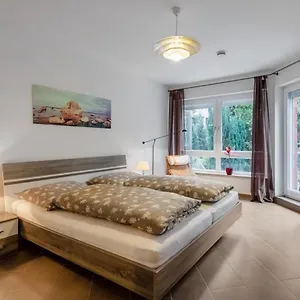 Apartment Modernes In Schöner Lage, Düsseldorf