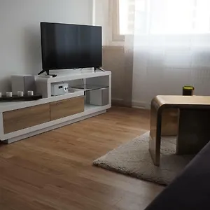 Apartment 41 Reichsstraße, Düsseldorf
